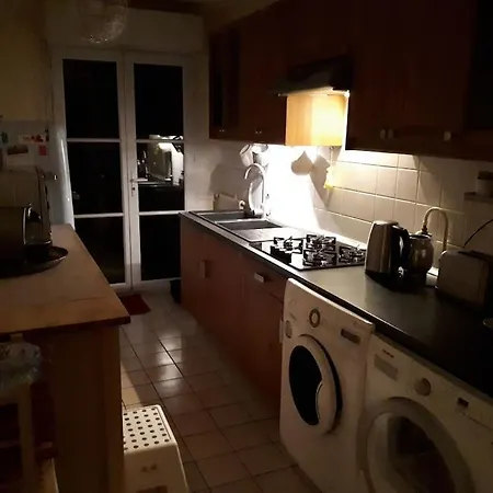 Appartement Le Plessis-Robinson Апартаменты *